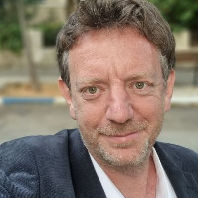 Portrait of Ari Libsker